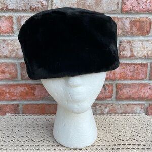 Ben Berger Luxury Collection Black Faux Fur Pull Box Style Winter Hat